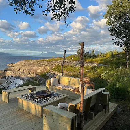 Sjohytte Med Jacuzzi, Sauna Og Panoramautsikt Narvik