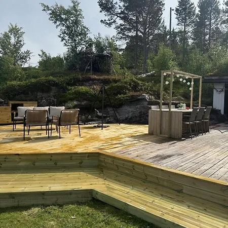 Sjohytte Med Jacuzzi, Sauna Og Panoramautsikt Narvik