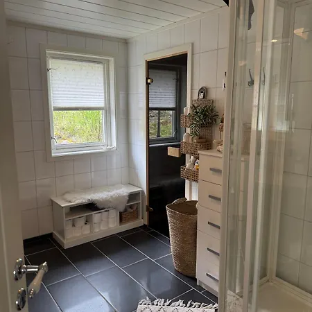Sjohytte Med Jacuzzi, Sauna Og Panoramautsikt