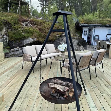 Tatil Evi Sjohytte Med Jacuzzi, Sauna Og Panoramautsikt